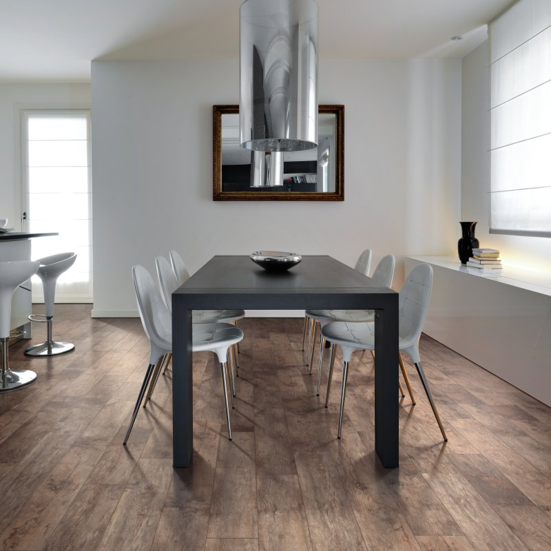 Living room with laminate flooring - Cottage Villa-Beachwood Cream Oak