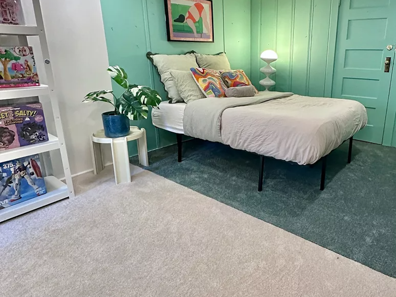 Smartstrand Carpet in a trendy bedroom